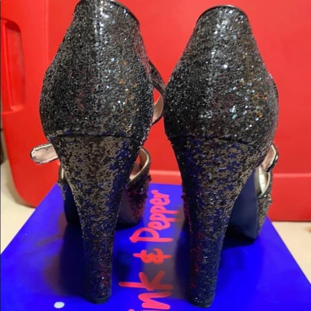 Pink and pepper black platform heels - Picture 5 of 5